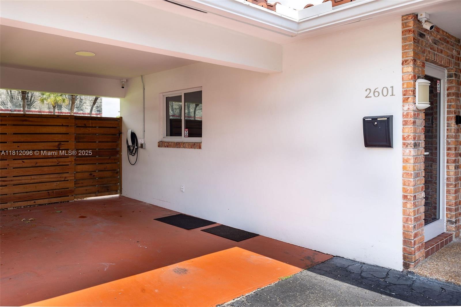 2601 NE 34th St 1-2