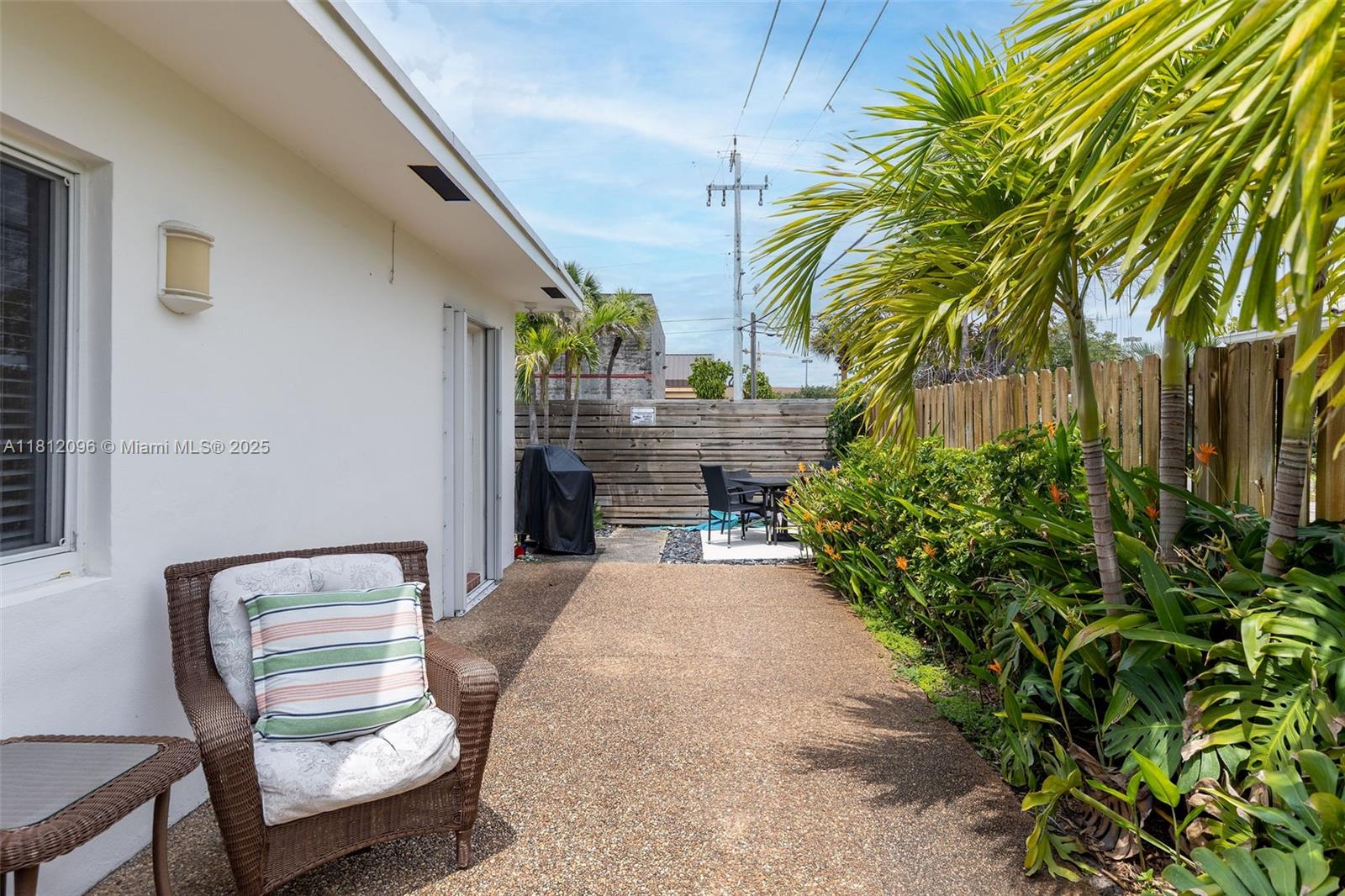 CORAL RIDGE GALT ADD NO 2 - Residential Lease