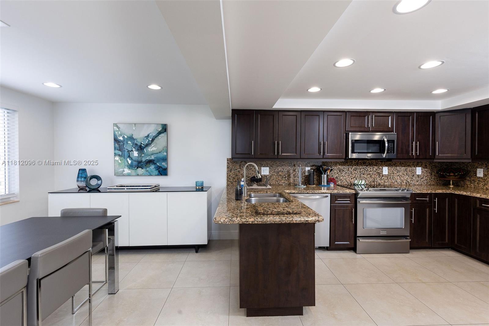 CORAL RIDGE GALT ADD NO 2 - Residential Lease