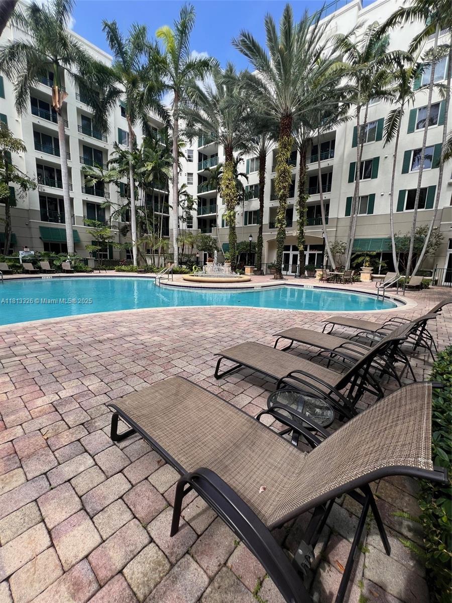 VERANDA CONDO - Residential