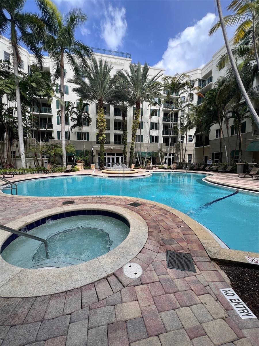 VERANDA CONDO - Residential