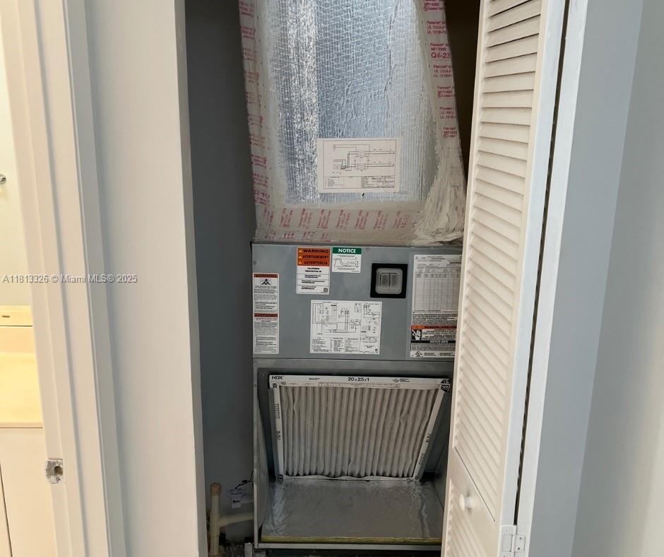 VERANDA CONDO - Residential