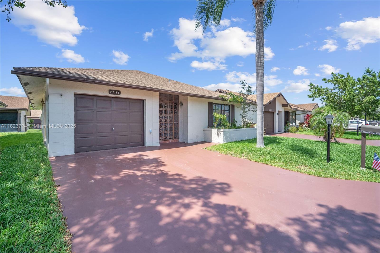 2035 Sw 15th Ct, Deerfield Beach, Broward County, Florida - 2 Bedrooms  
2 Bathrooms - 