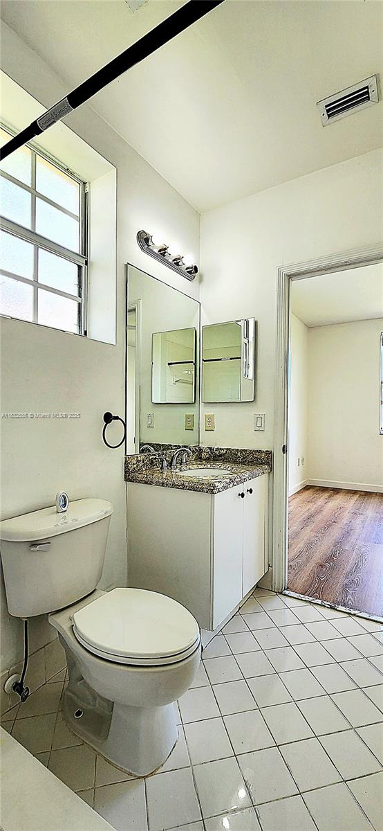 VILLAS AT CARMEL CONDO NO - Residential