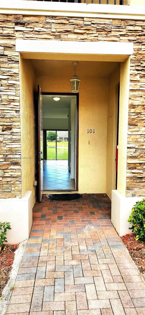 VILLAS AT CARMEL CONDO NO - Residential