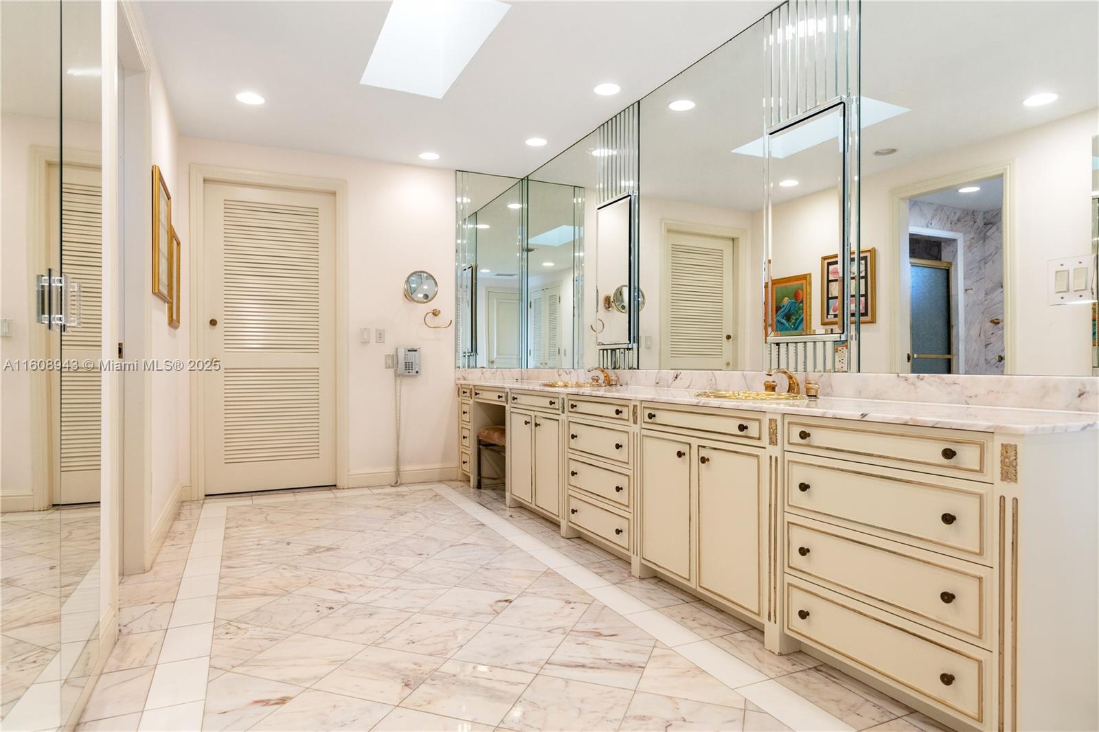 CAPE FLORIDA SUB SEC 3 - Residential