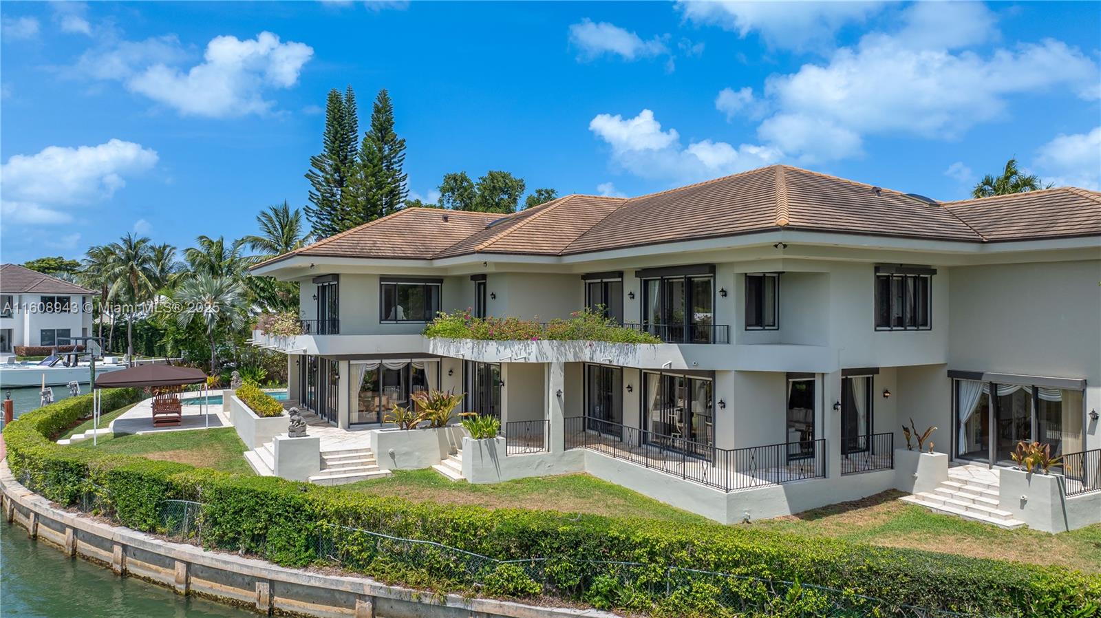 CAPE FLORIDA SUB SEC 3 - Residential