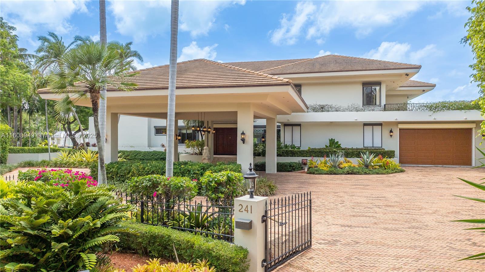 241 Cape Florida Dr