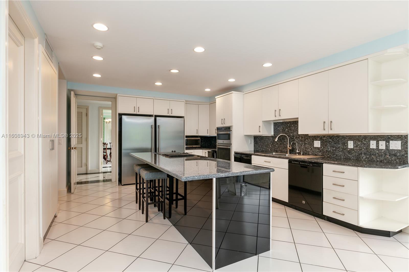 CAPE FLORIDA SUB SEC 3 - Residential