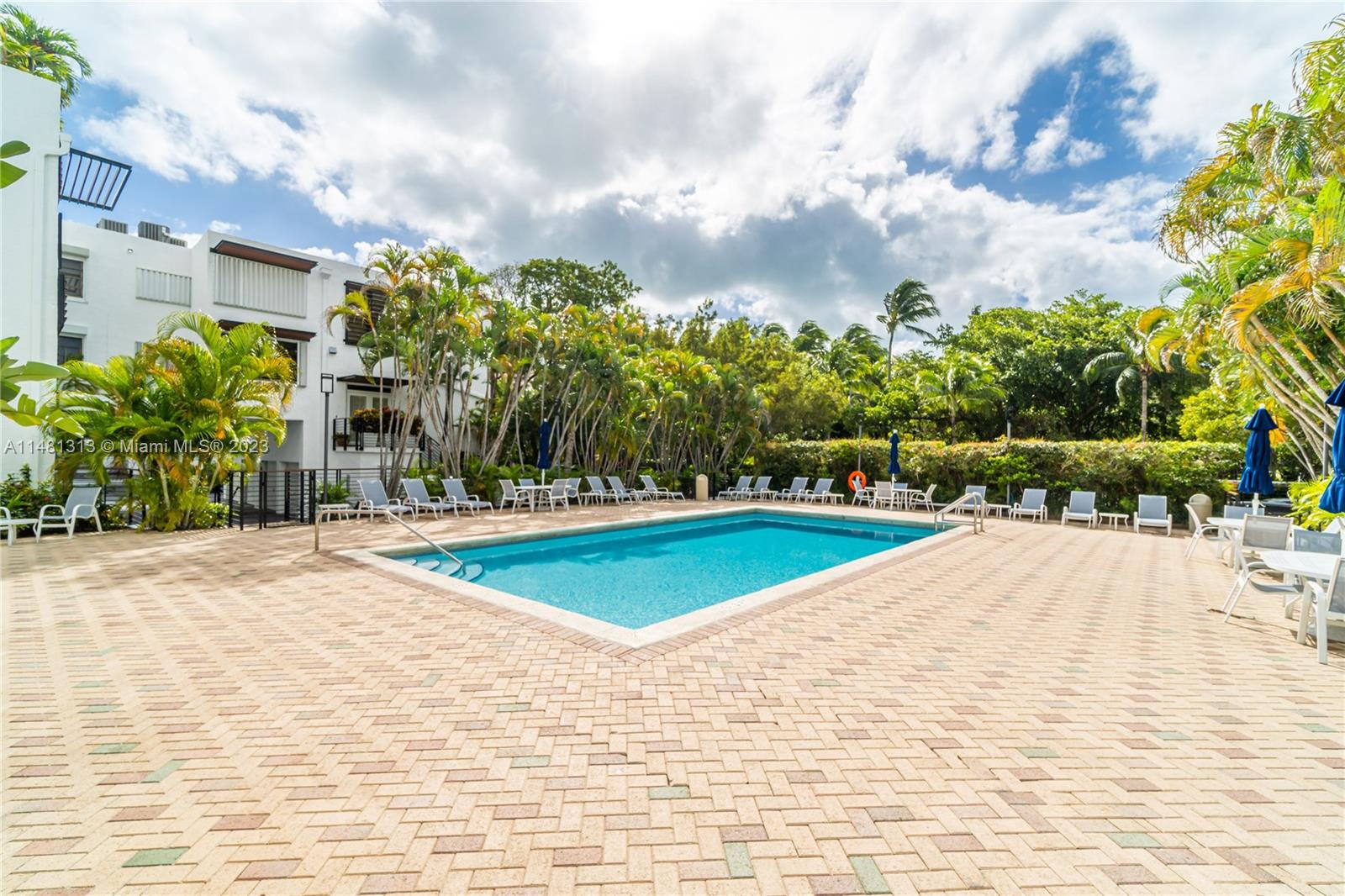 GDNS OF KEY BISC - ALHAMB - Residential