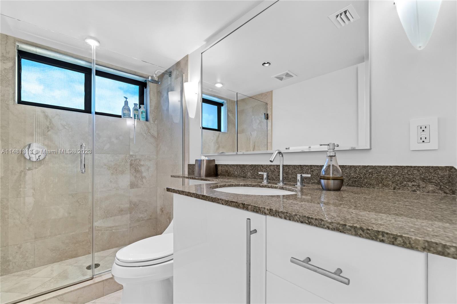 GDNS OF KEY BISC - ALHAMB - Residential