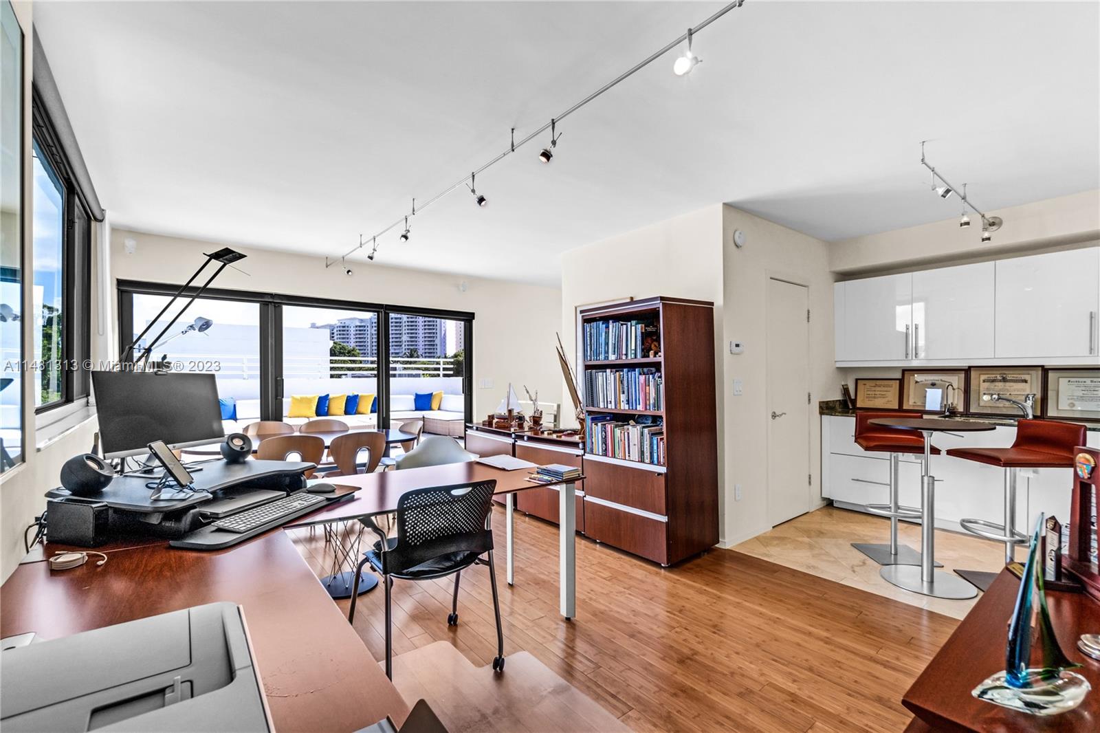 GDNS OF KEY BISC - ALHAMB - Residential