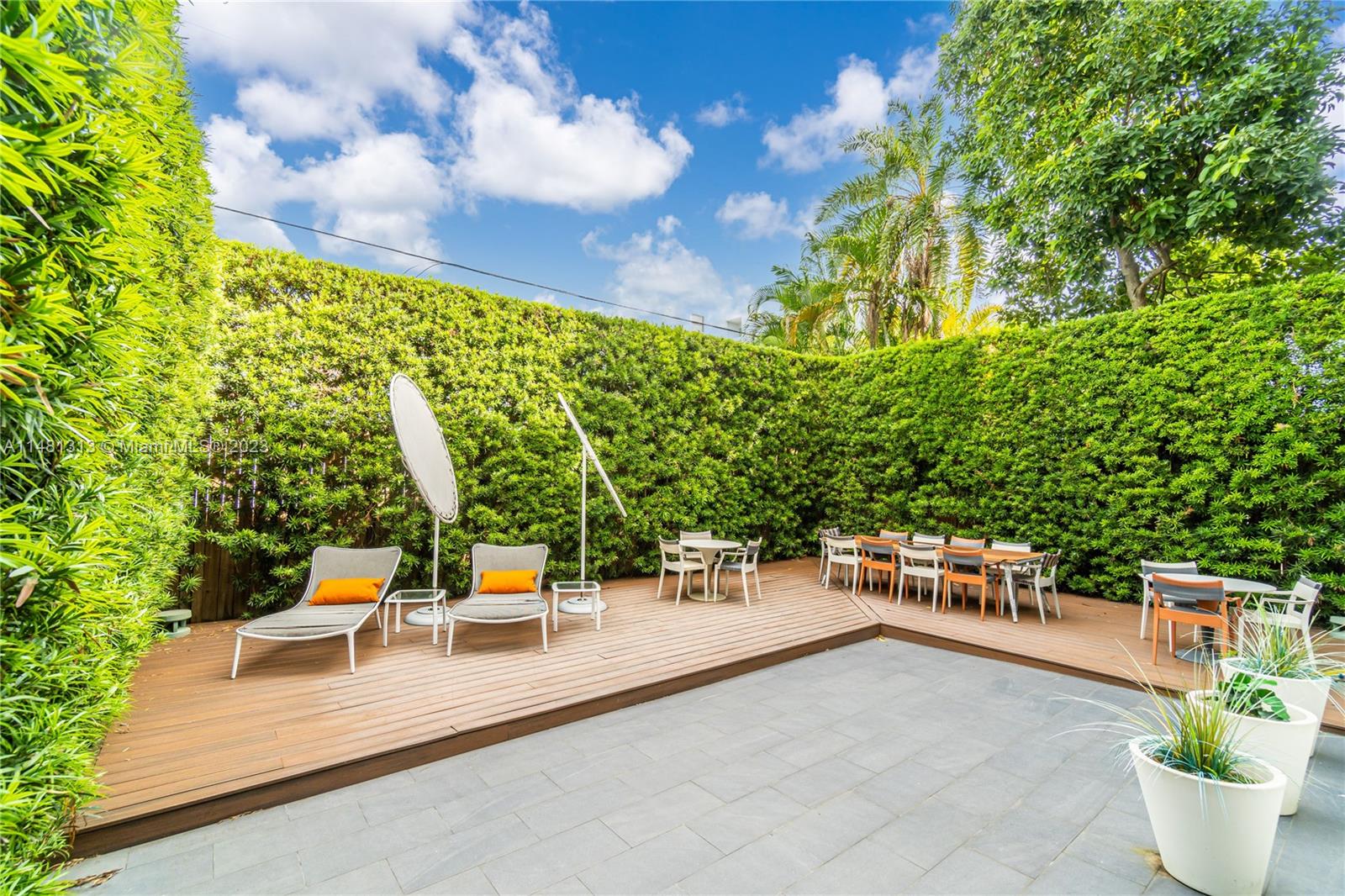 GDNS OF KEY BISC - ALHAMB - Residential