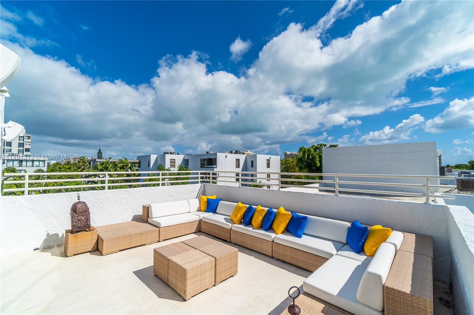 GDNS OF KEY BISC - ALHAMB - Residential