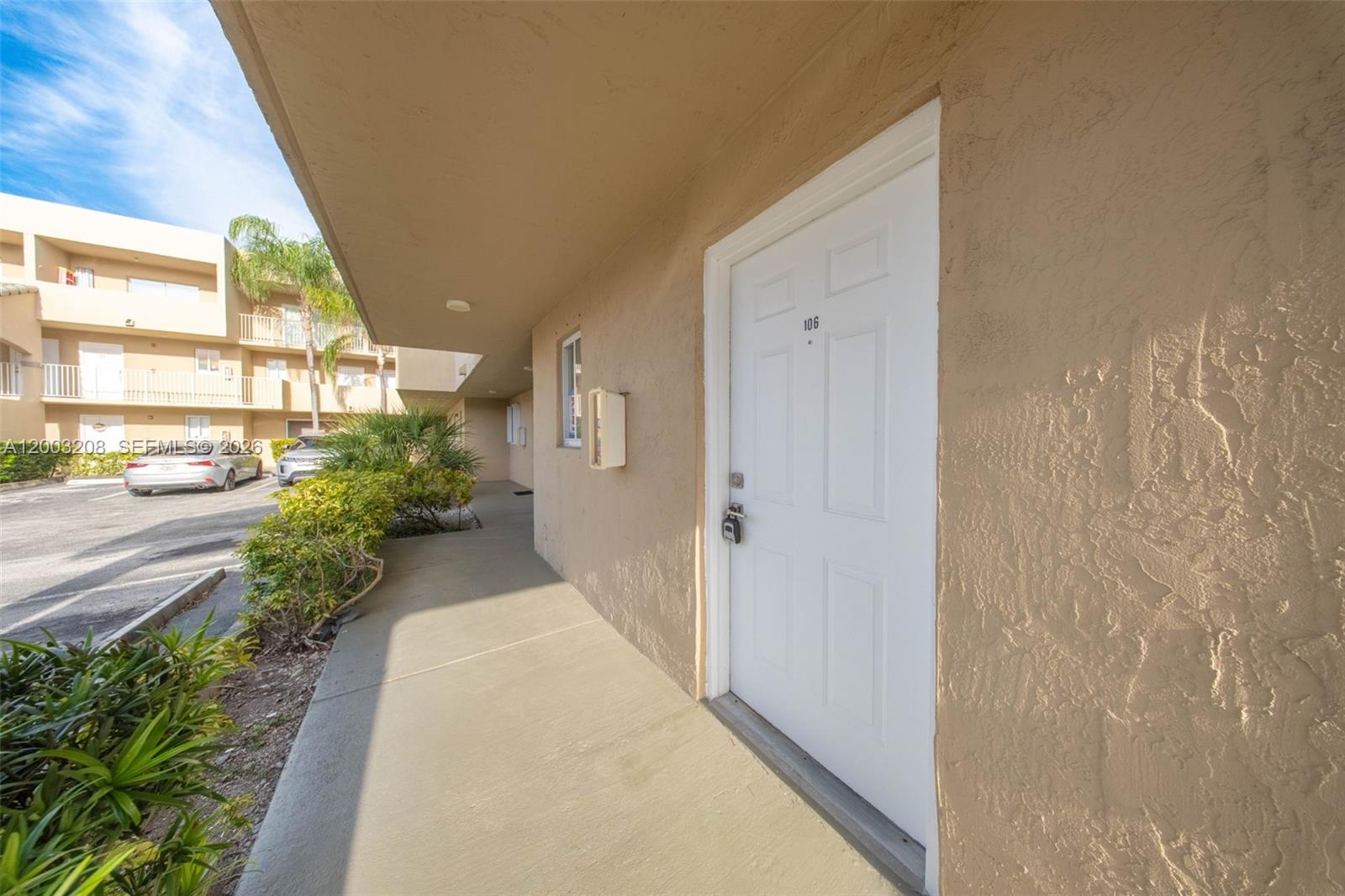 EL PARAISO AT HIALEAH CON - Residential Lease