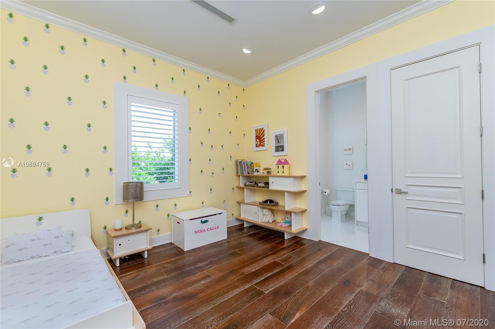 BISCAYNE KEY ESTATES - Residential