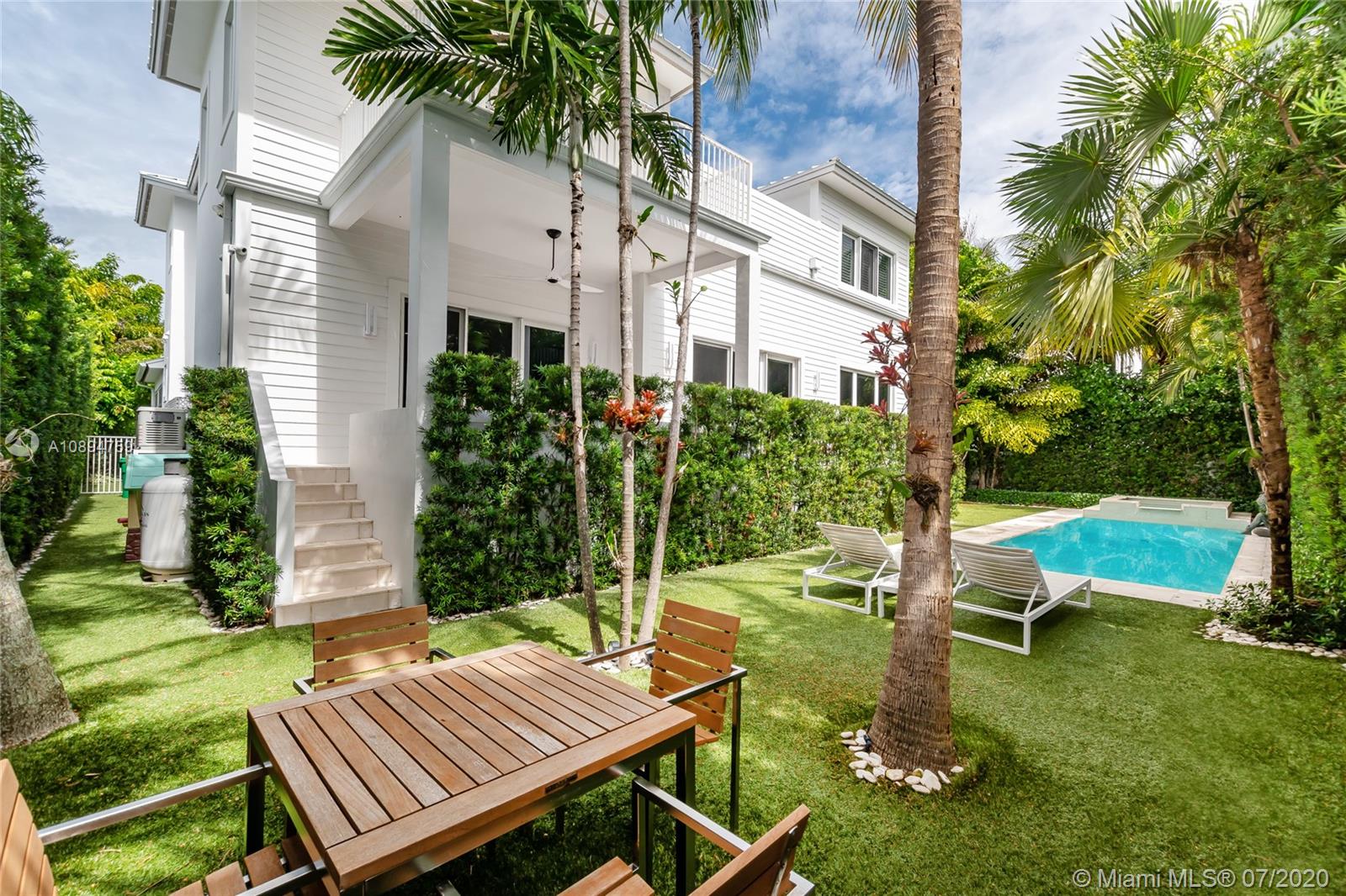 BISCAYNE KEY ESTATES - Residential