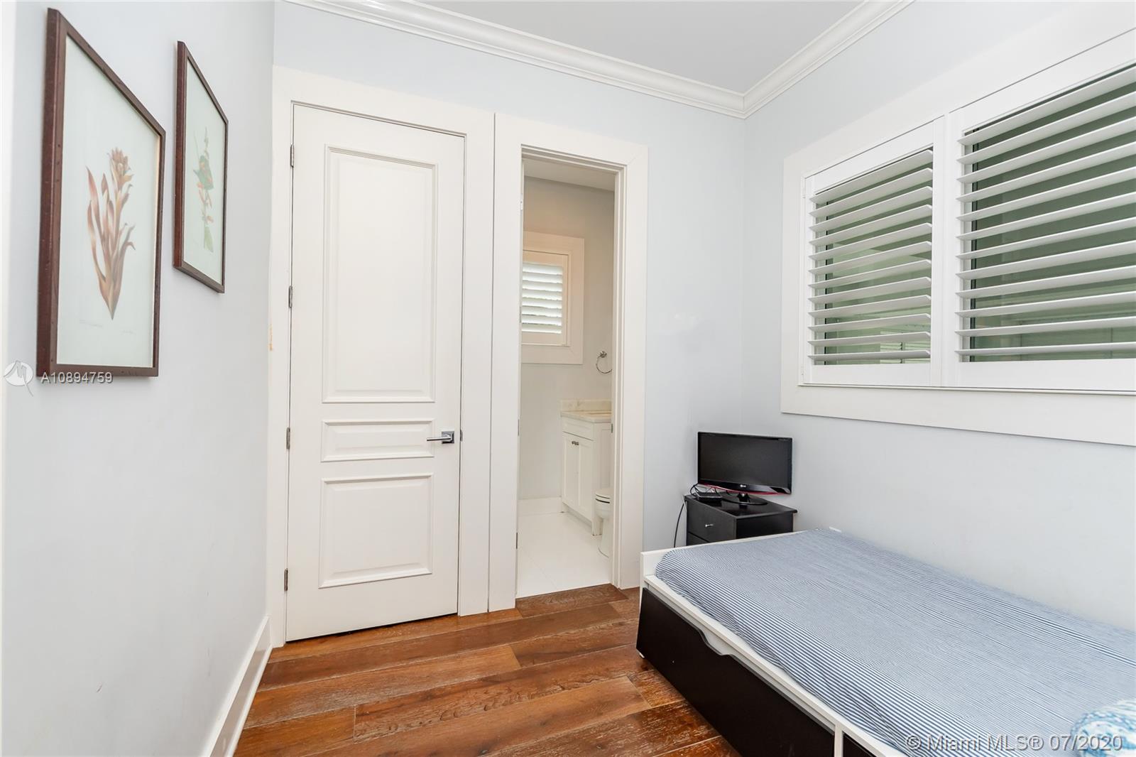 BISCAYNE KEY ESTATES - Residential