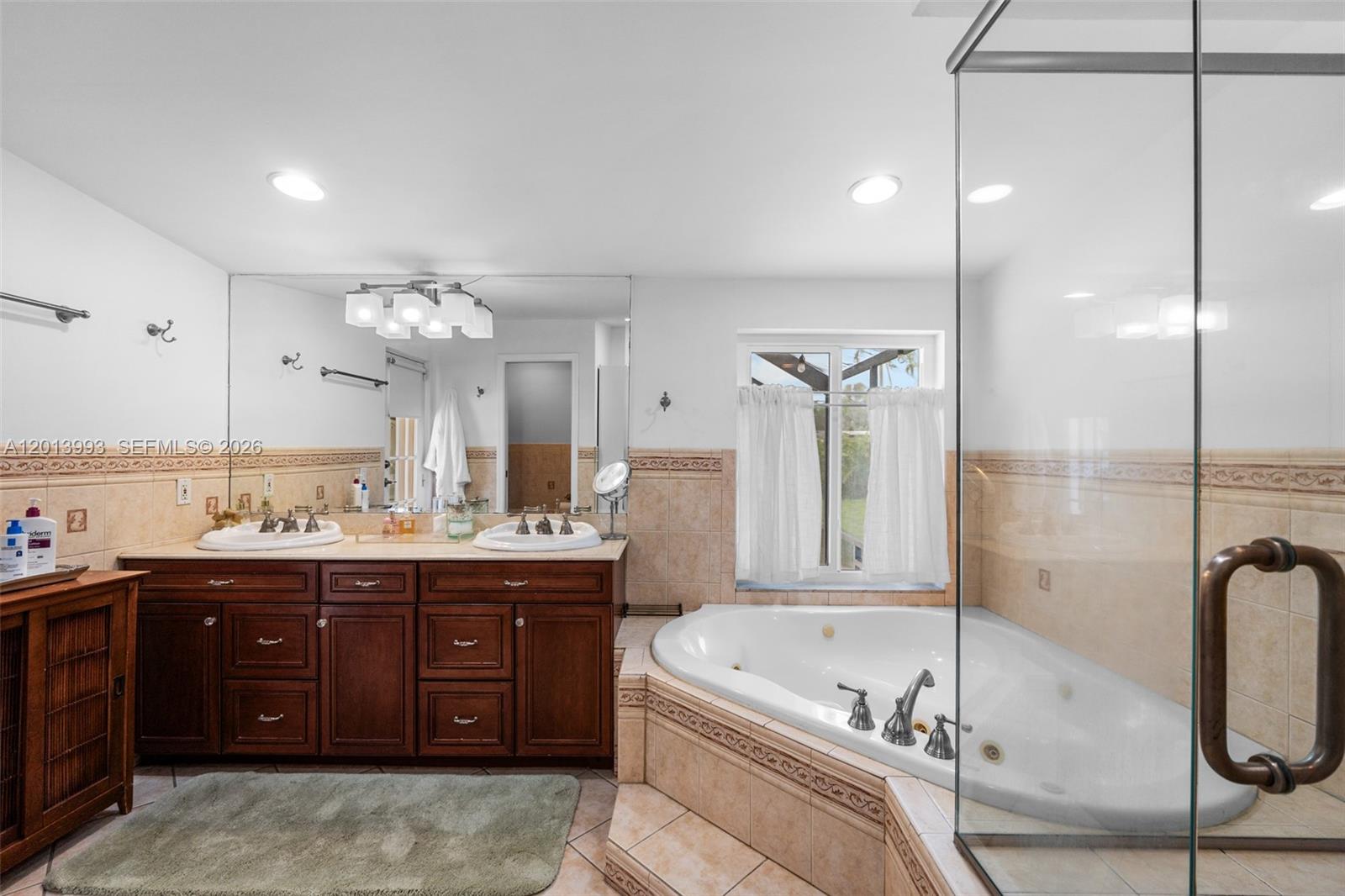 RANCHERO MANORS 2ND ADDN - Residential