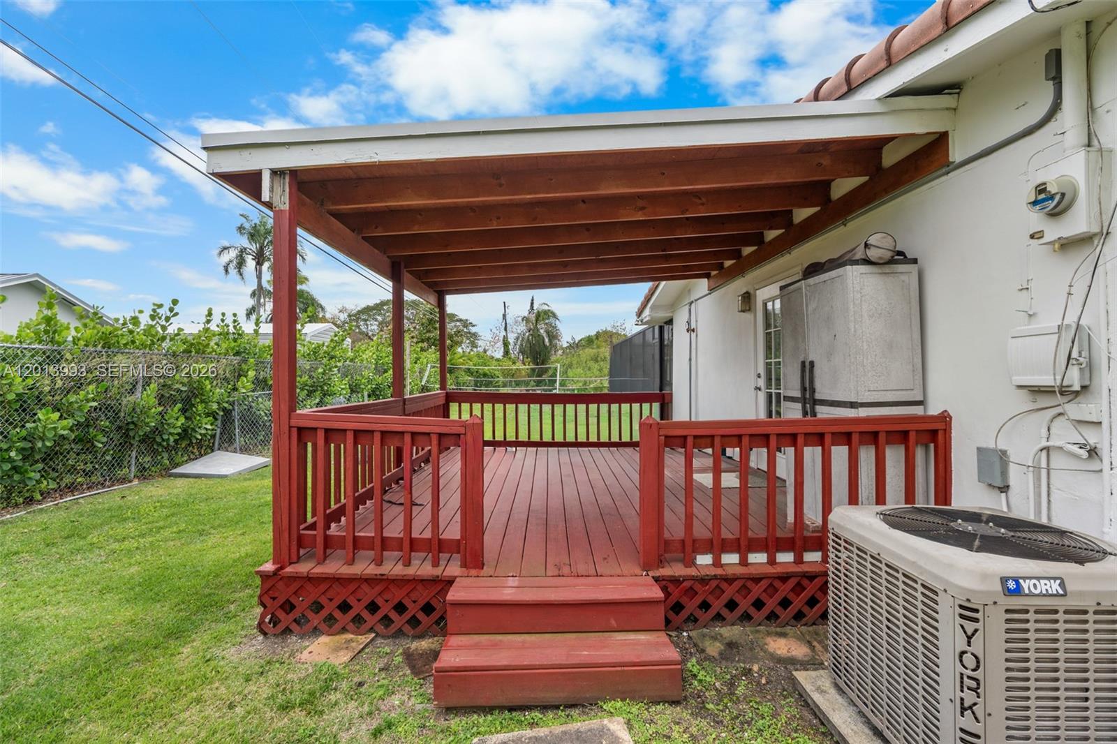 RANCHERO MANORS 2ND ADDN - Residential