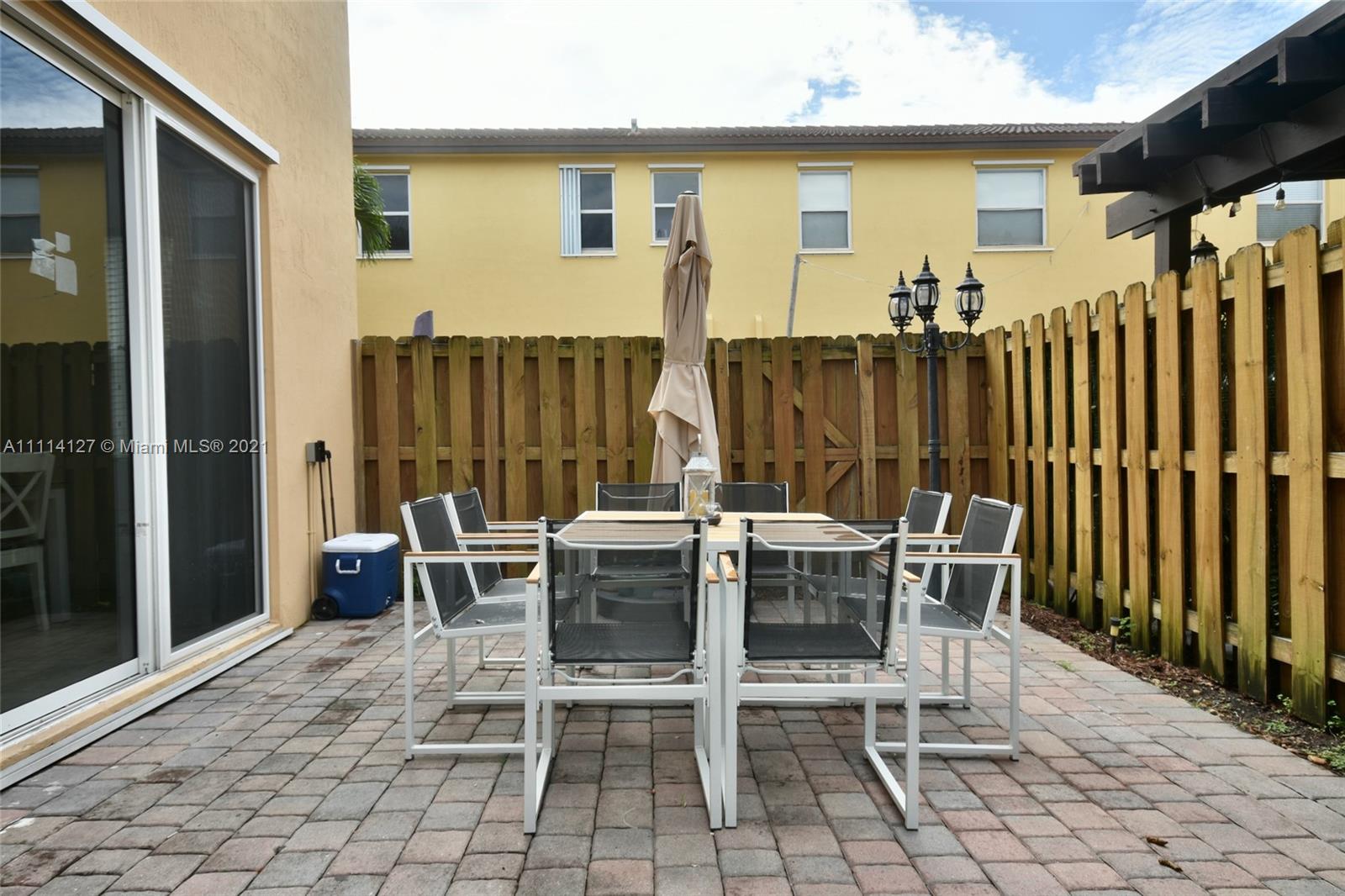 ISLANDS AT DORAL NORTHWEST - Residential