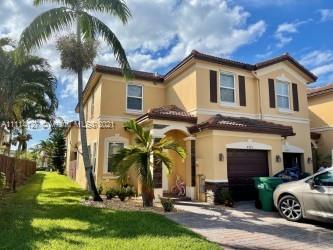 ISLANDS AT DORAL NORTHWEST - Residential