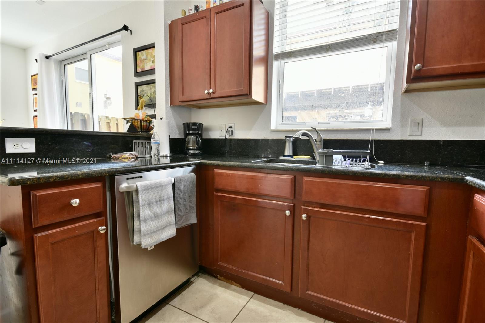 ISLANDS AT DORAL NORTHWEST - Residential