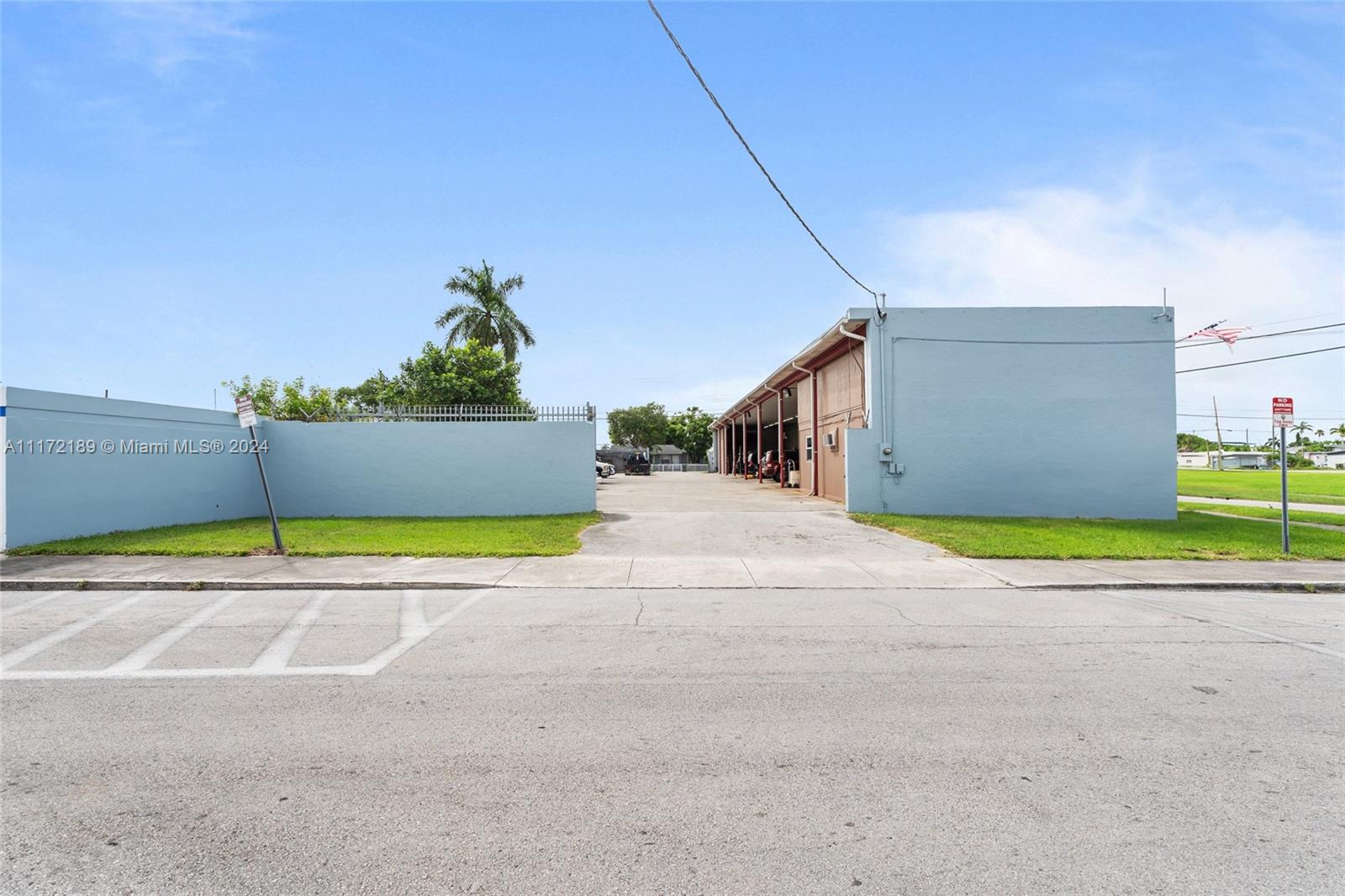 We are pleased to present Tyre’s Auto Service for sale near the Downtown Historic District in the City of Homestead. The business and property are included in the sale of this mechanic shop, which has been in business for more than 35+ years. The property has 15,000 SF of lot size with 4,160 SF of building. There are 10 open bays with 14’ of clearance. The property has over 15 parking spaces. There are 250 SF of office plus an approved mezzanine. The property is zoned B-3.