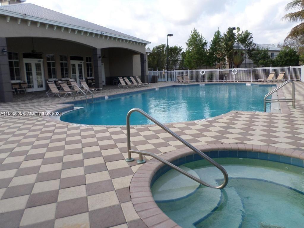 MARSH HARBOUR 3 CONDOMINIU - Residential