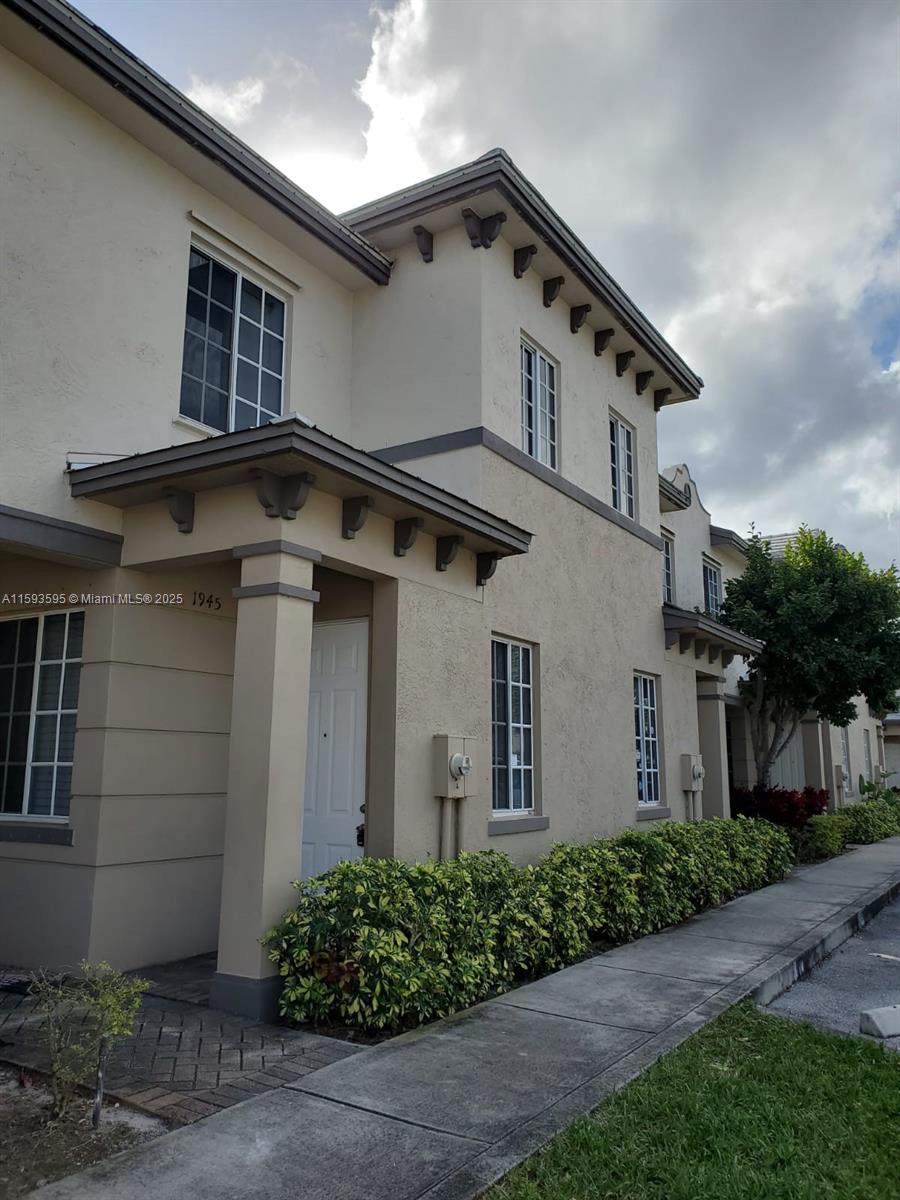 MARSH HARBOUR 3 CONDOMINIU - Residential