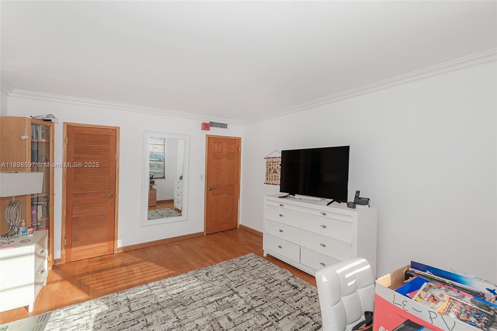 KENNEDY HOUSE CONDO - Residential