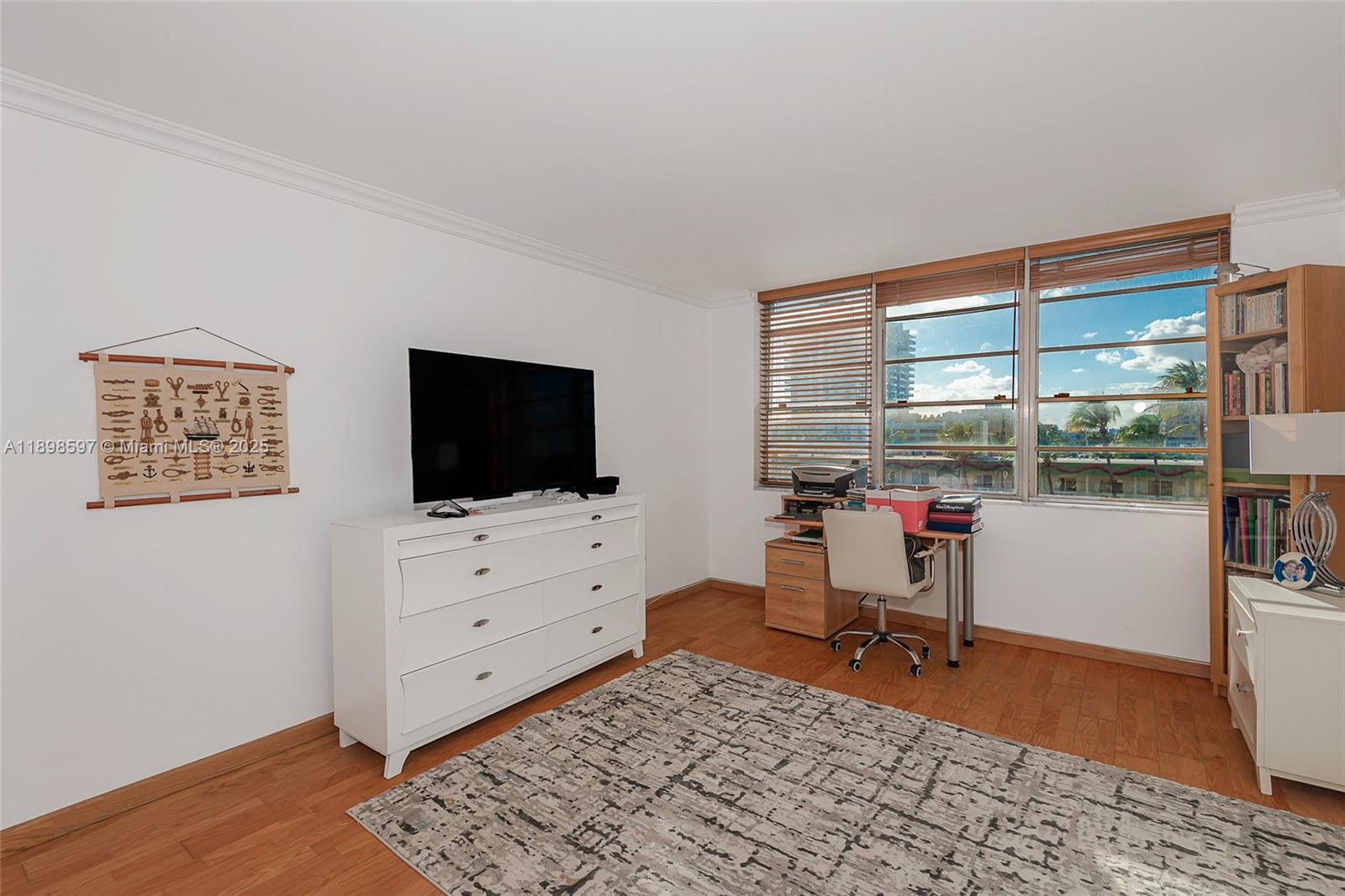 KENNEDY HOUSE CONDO - Residential