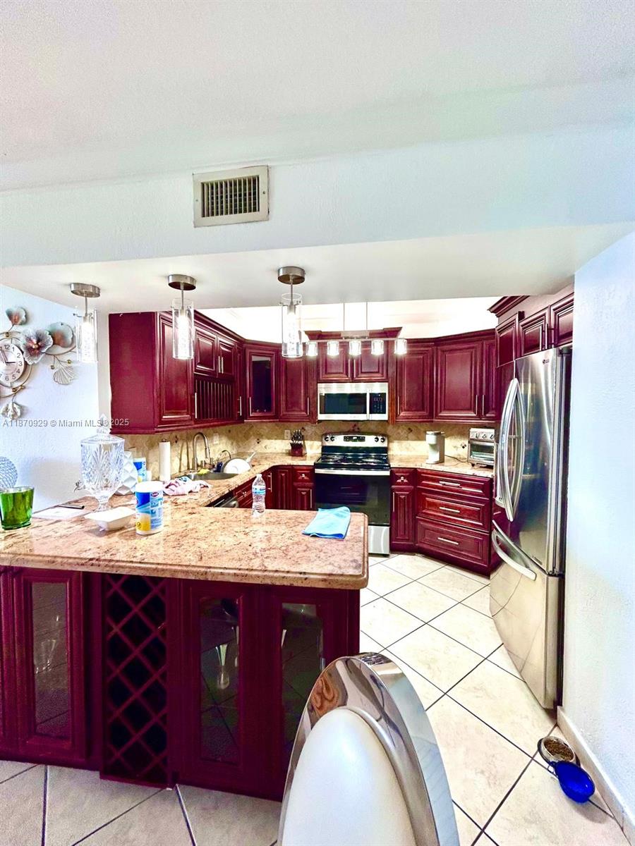 3725 S Ocean Dr 1116