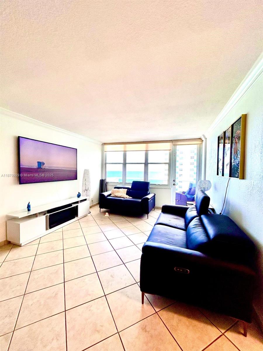 3725 S Ocean Dr 1116