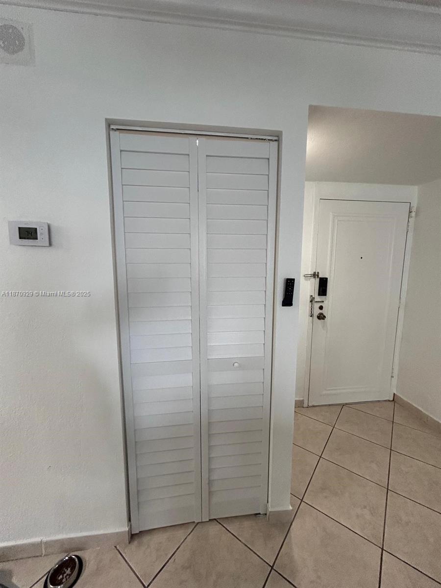 SEA AIR TOWERS CONDO - Residential Lease