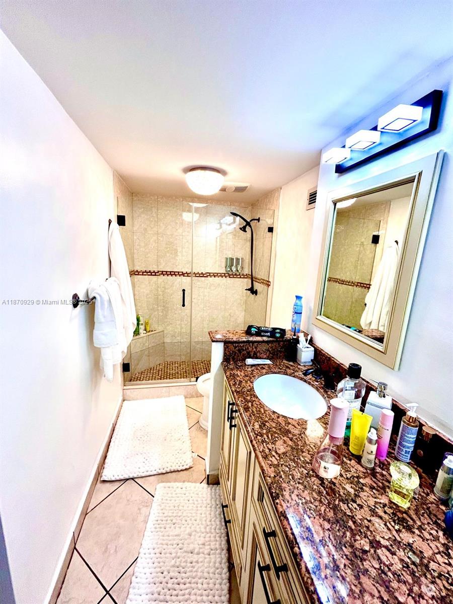 SEA AIR TOWERS CONDO - Residential Lease