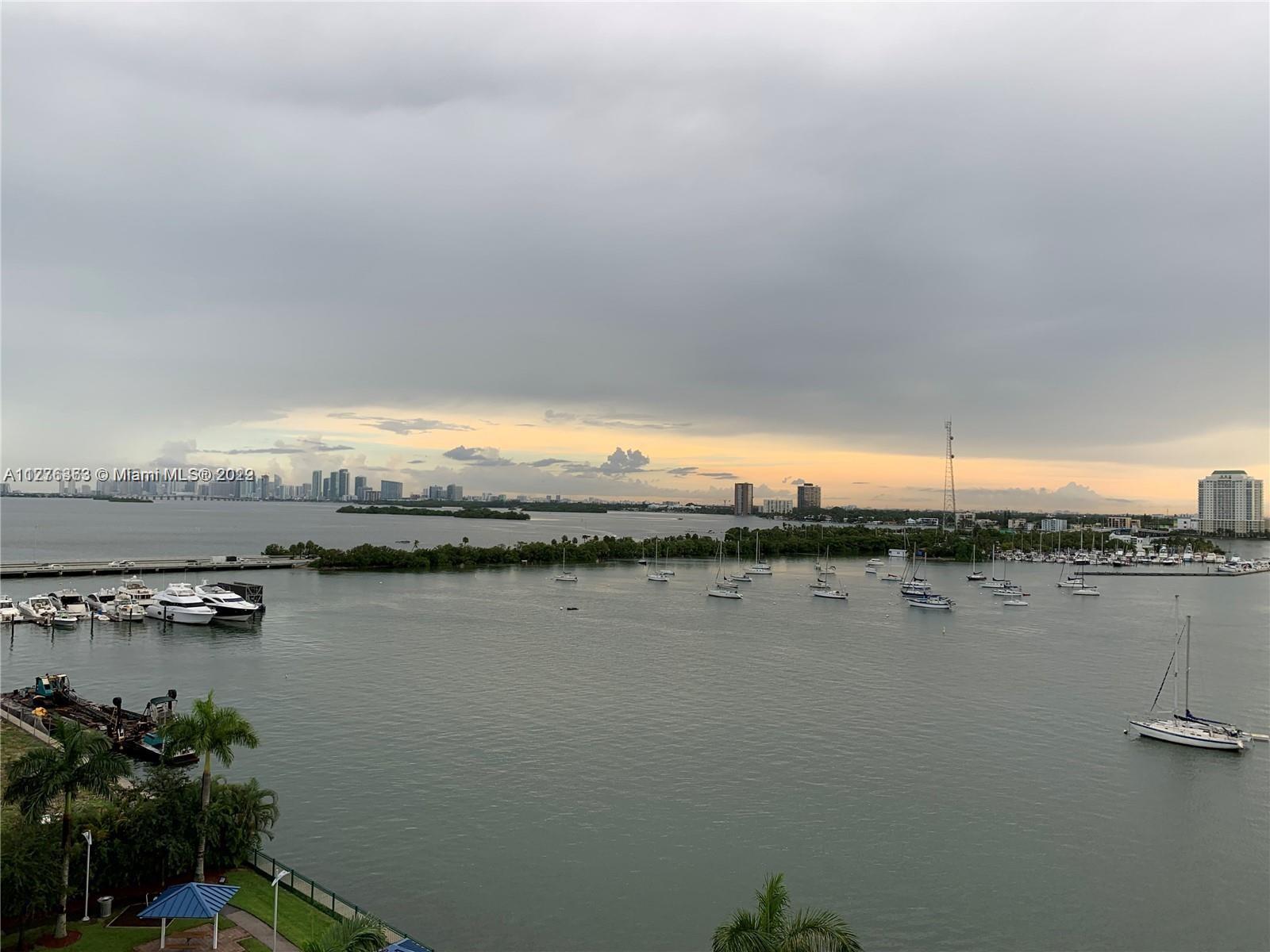 THE ISLANDER CLUB CONDO - Residential