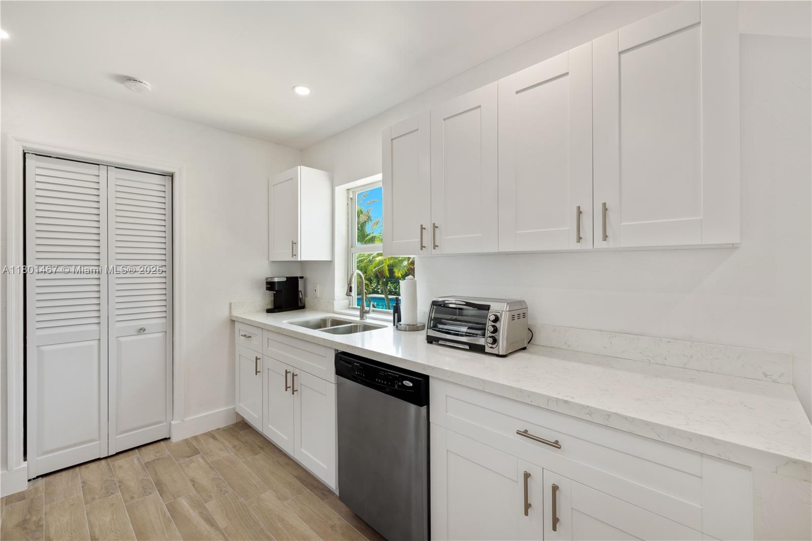 HILLBROOK - Residential