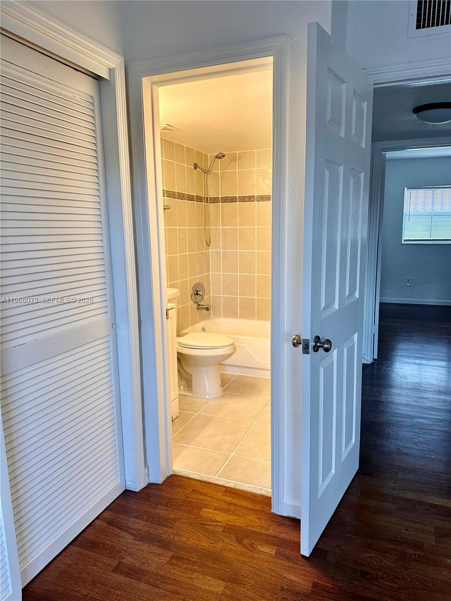 VILLAS OF PINECREST CONDO - Residential