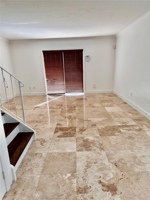 8600 SW 67th Ave 942 Pinecrest FL 33156