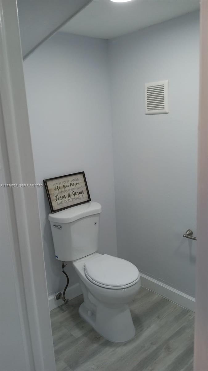 THE BEACH CLUB FONTAINEBL - Residential Lease