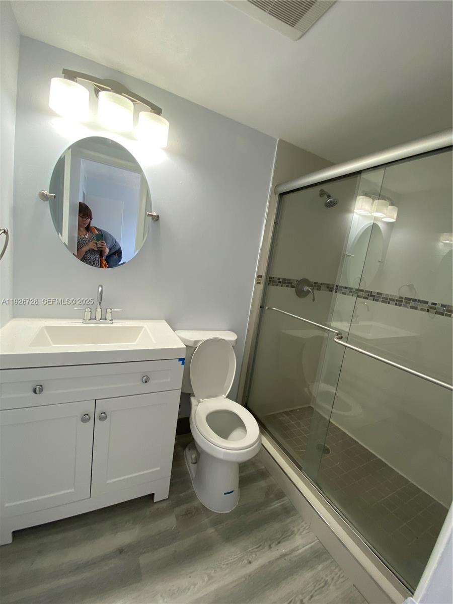 THE BEACH CLUB FONTAINEBL - Residential Lease