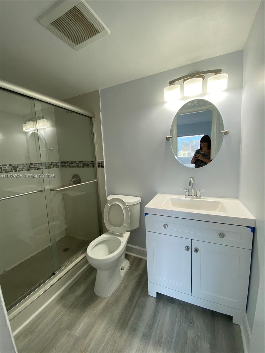 THE BEACH CLUB FONTAINEBL - Residential Lease