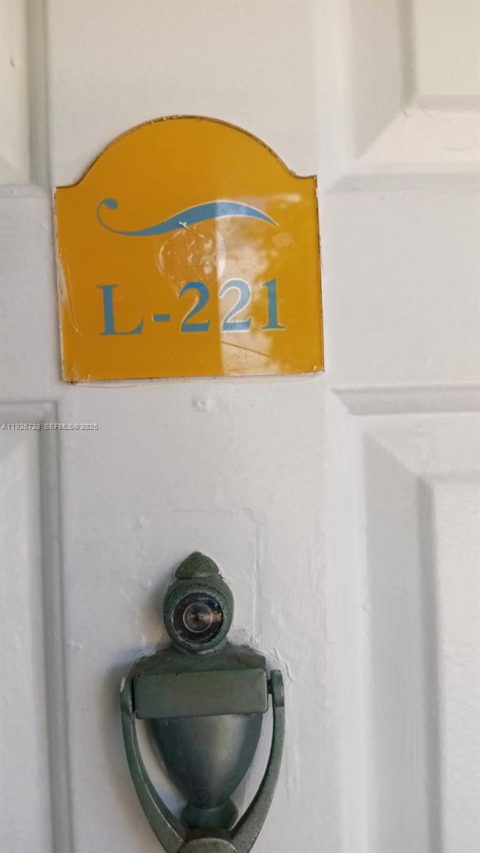 THE BEACH CLUB FONTAINEBL - Residential Lease