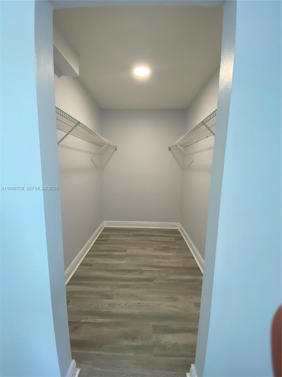 THE BEACH CLUB FONTAINEBL - Residential Lease