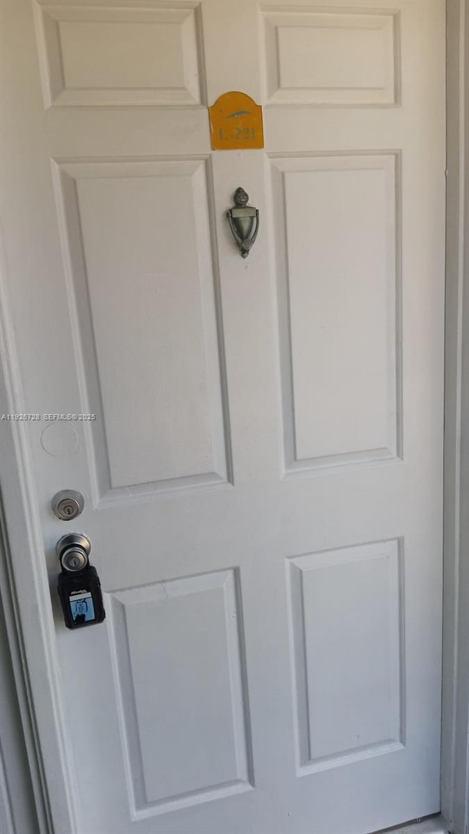 THE BEACH CLUB FONTAINEBL - Residential Lease