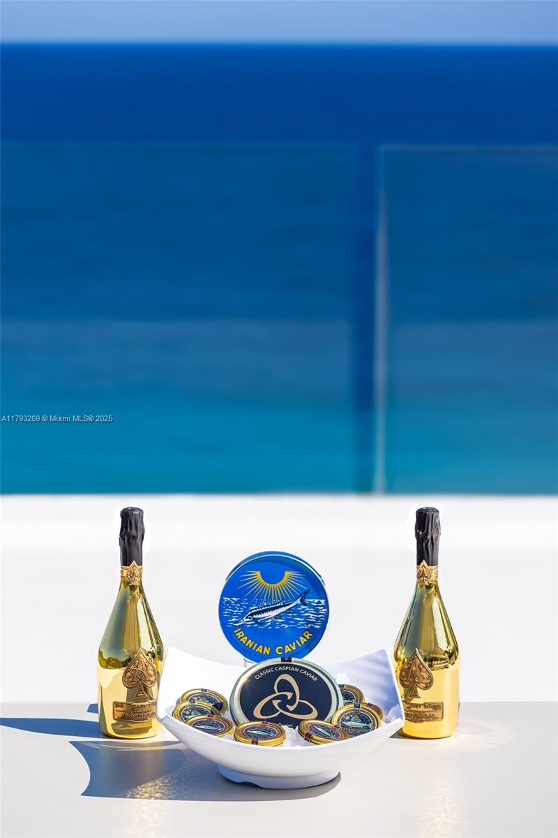 Villa La Cinq - Residential