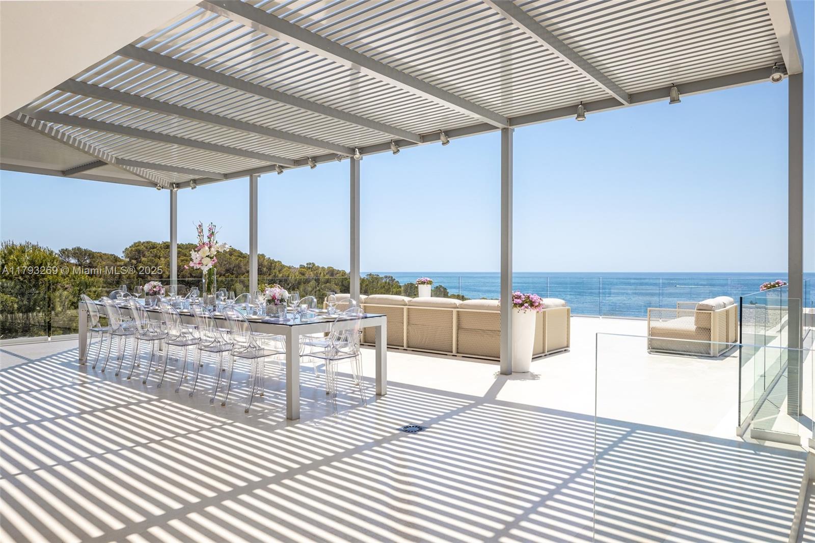 Villa La Cinq - Residential