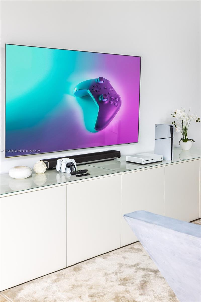 Villa La Cinq - Residential