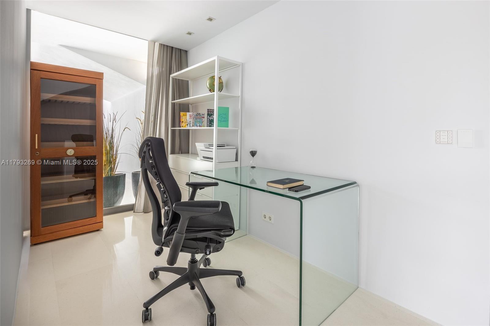 Villa La Cinq - Residential